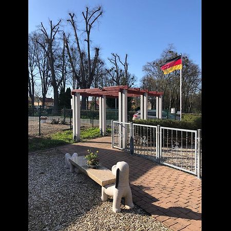 Neu! Ferienhuette Tiny House Villa Schoningen Luaran gambar